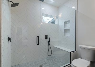 Bathroom-Remodeling-Trends-Open-Concept-Showers